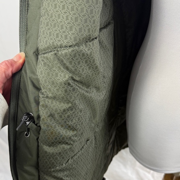 Womens Columbia Forest Green Insulated Omni-Shield Coat - Picture 8 of 9